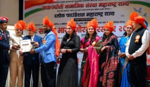 सिंधुदुर्ग जिल्यातील&nbsp; कवी, समाजसेवक संतोष चिले यांना प्रतिष्ठेचा ‘राष्ट्रीय भारत गौरव पुरस्कार २०२६’ प्रदान.