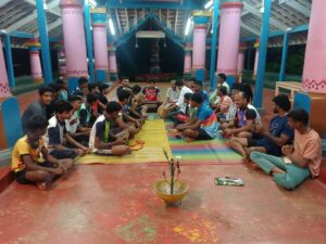 पाडलोस रवळनाथ मंदिरात श्रावण भक्तिमय वातावरणात.