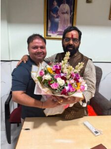 प्राणजीवन सहयोग संस्था सिंधुदुर्गचे अध्यक्ष संदीप चौकेकर यांनी रायगड जिल्ह्याचे पालकमंत्री भरत शेठ गोगावले यांची घेतली भेट.